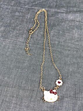 💖 Hello Kitty necklace